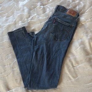 Levi's Women's Classic Straight Leg Jeans - Dark Blue